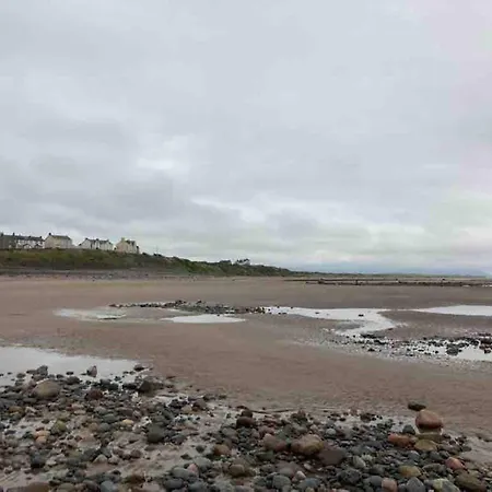 Apartmán Charming 3-bed Coastal Retreat *